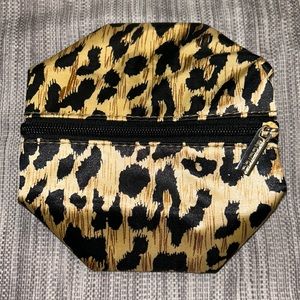 CHICO’s small pouch - EUC